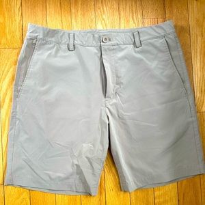 Vineyard Vines Fairway Short